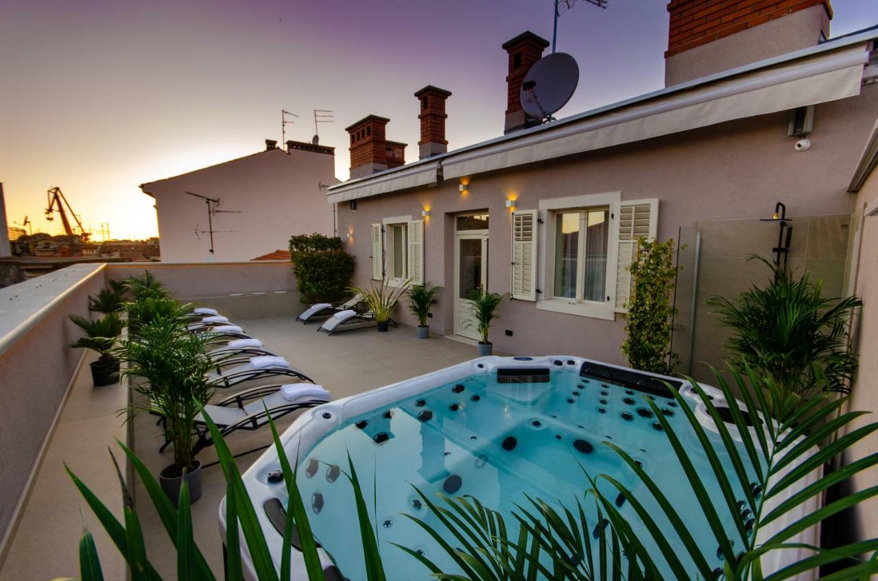 Villa Brandestini Pula Exteriör bild